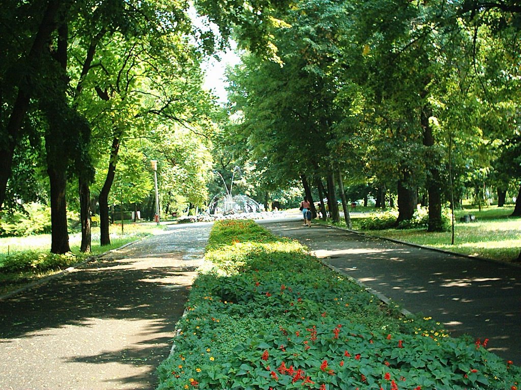 Grădina Publică / Grădina Mare 2 by © Vlad Graur