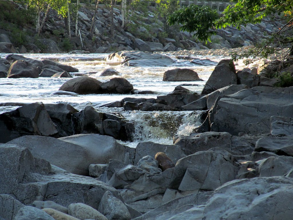 Little Poplar Stream, Carrabassett Valley, Maine. by MementoMori