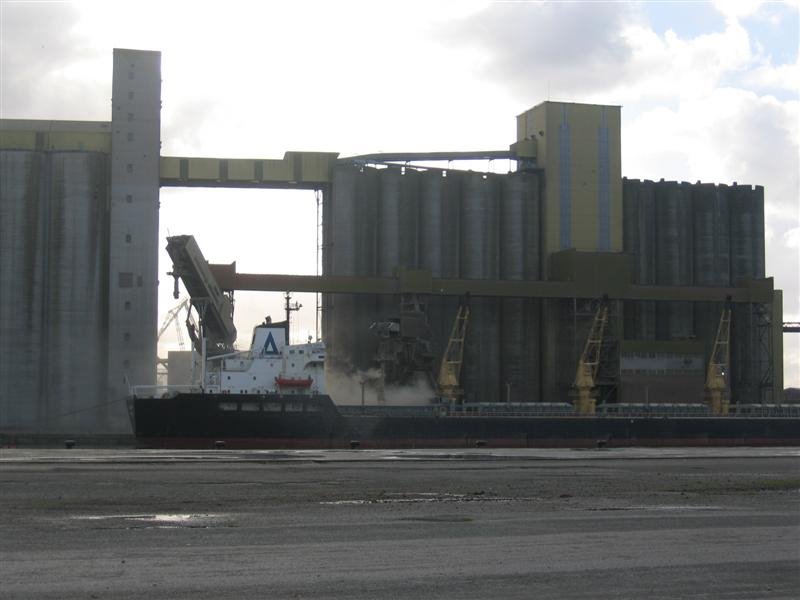 Rouen : port : loading grain by jan wikramaratna