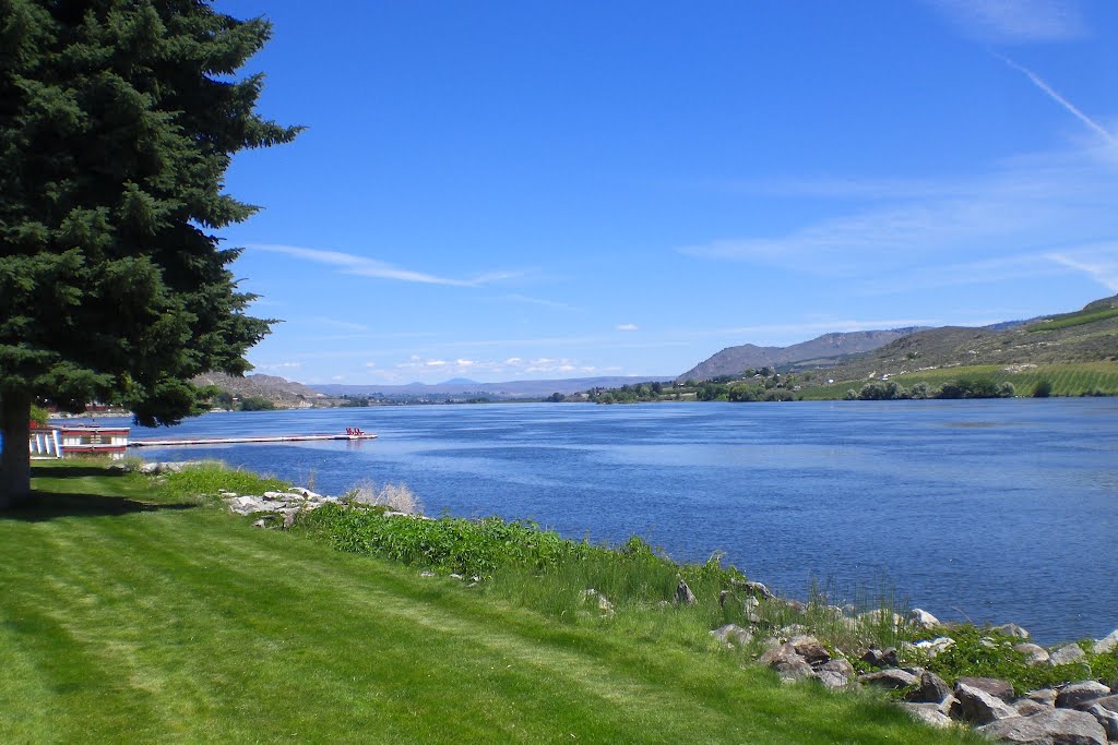 Lake Pateros (Columbia River) by AGW