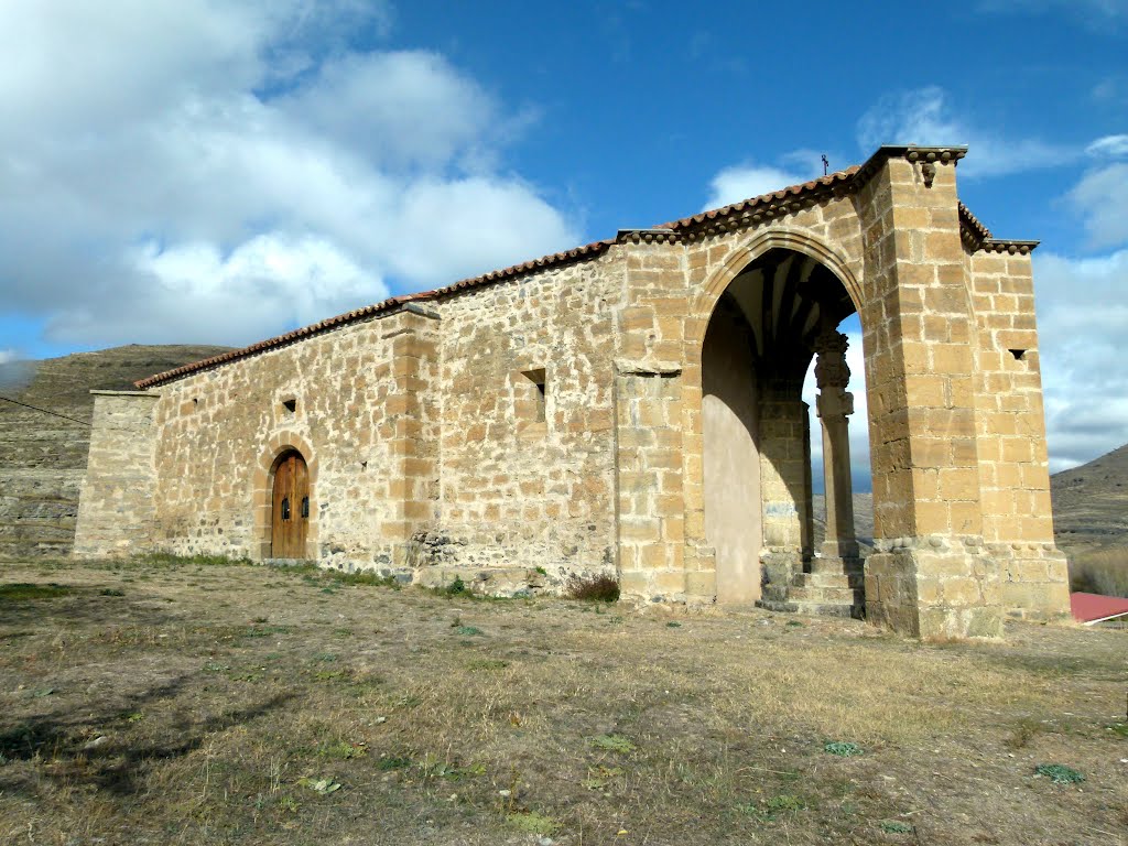 ENCISO (La Rioja). 2011. 03. Ermita de La Concepción y Templete con Crucero (sXV-XVI). by Carlos Sieiro del Nido