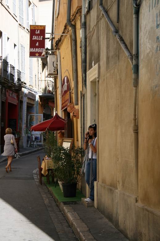 Aix-en-Provence by Robert Radesic