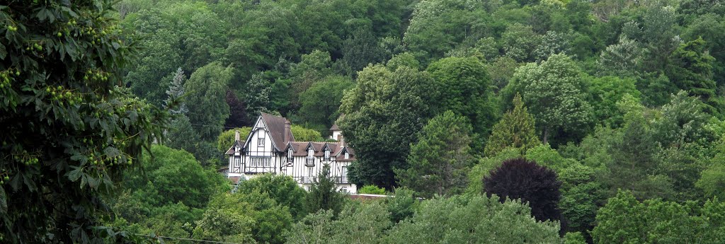 Paysage autour de Sainte-Aulde by Dominique Insenga