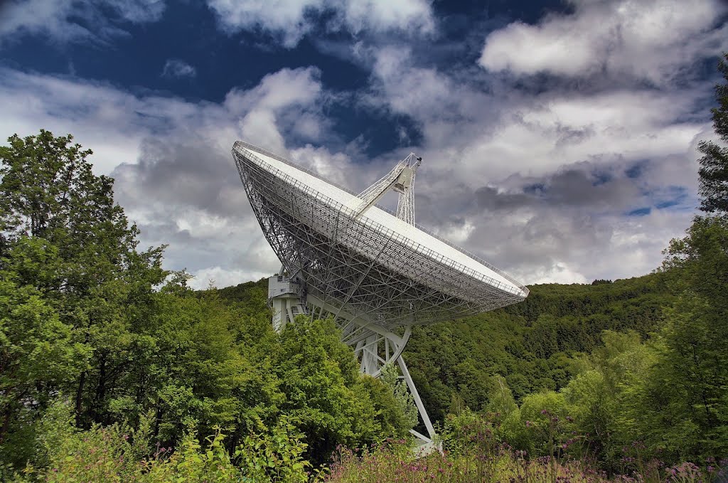 Radioteleskop Effelsberg by Marcus Schwabe