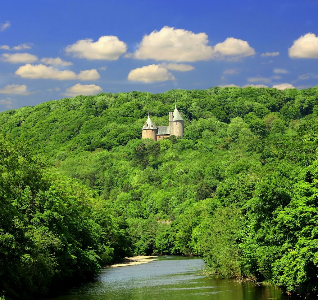 Castell Coch by Andrew Yearsley