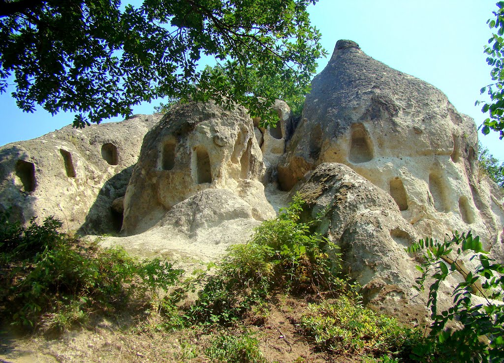 Szomolyai kaptárkövek by bablenam