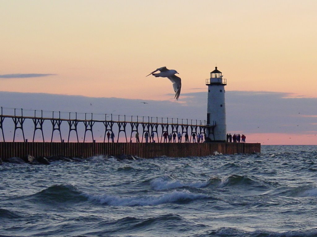 Manistee, Mich: 5th Ave Pier by winndix60