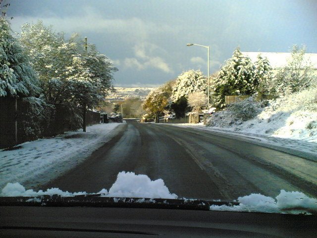 Snow in Birchgrove, Swansea by Picalicious