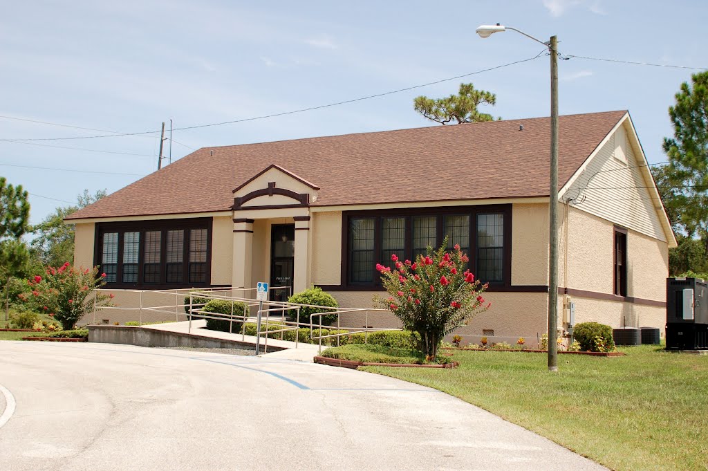 Lake Hamilton Town Hall and Police Department at Lake Hamilton, FL by Scotch Canadian