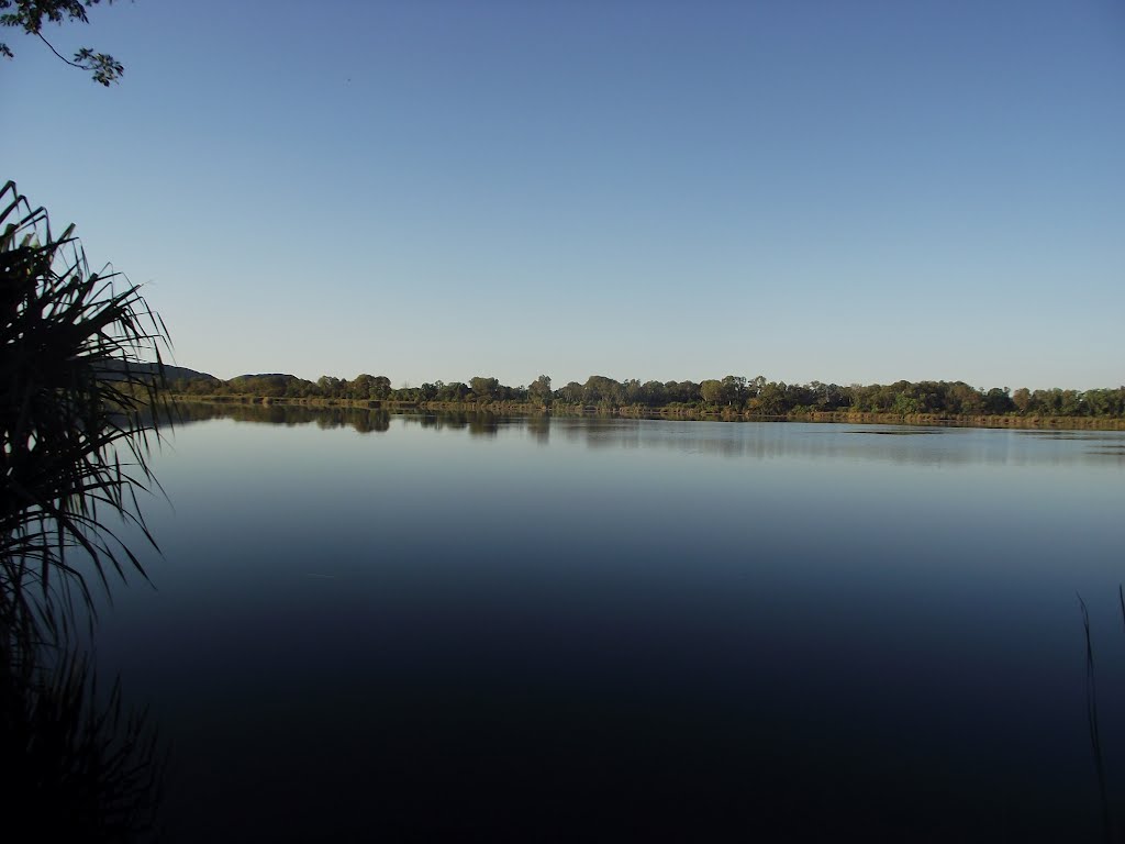 Lake Kunnurra by damoirons