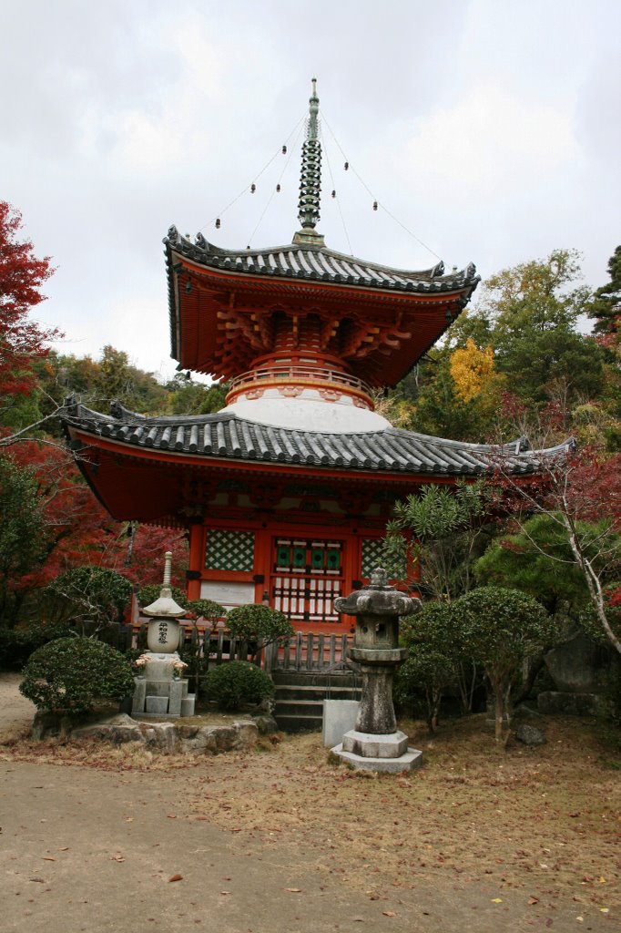 県重要文化財 三滝寺 多宝塔 by mr.matsu