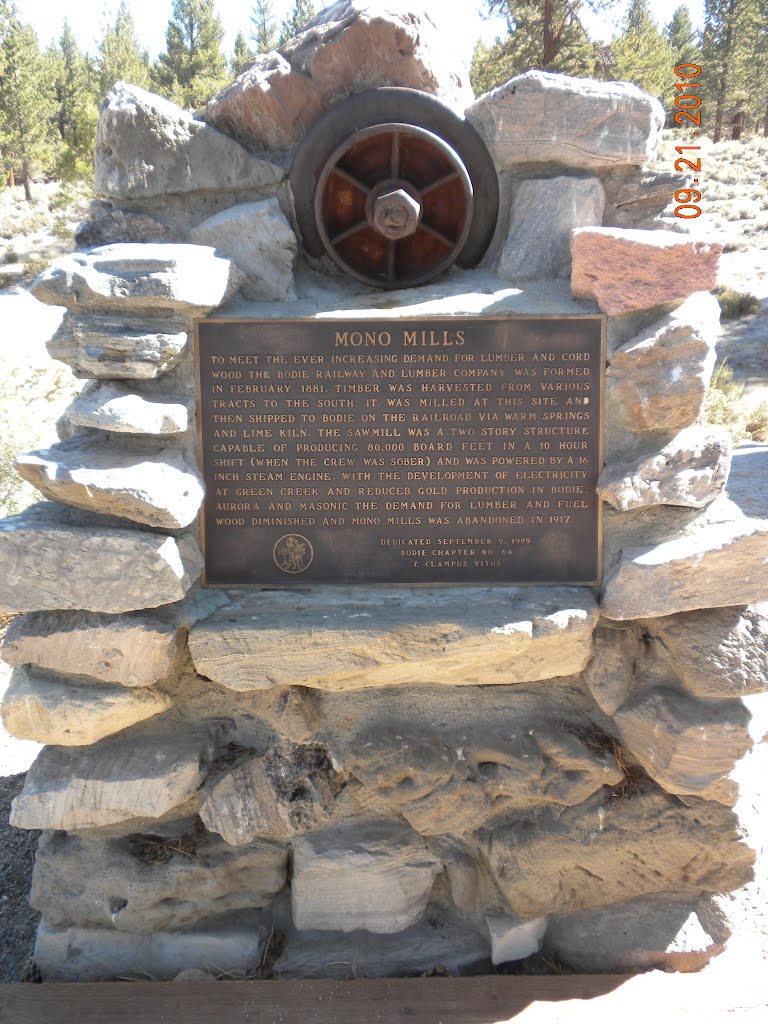 Mono Mills memorial by Chris&Gwyn