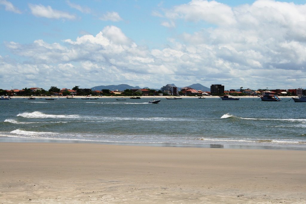 Praia da Enseada by Celso Rene Müller