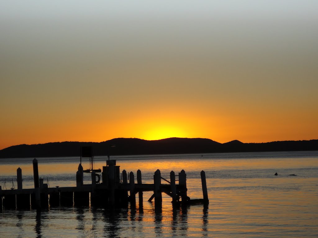 Nelson Bay's Sunset by kljuco