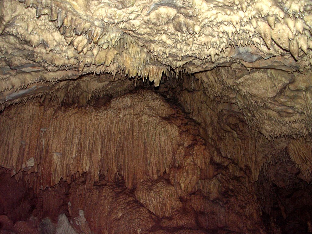 Pirgos Dirou Cave 0086 by Gabriel DRG