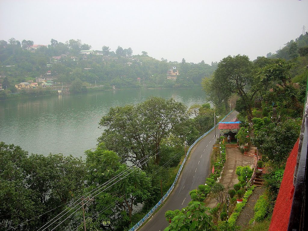 Bhimtal Lake Uttarakhand by Susmita