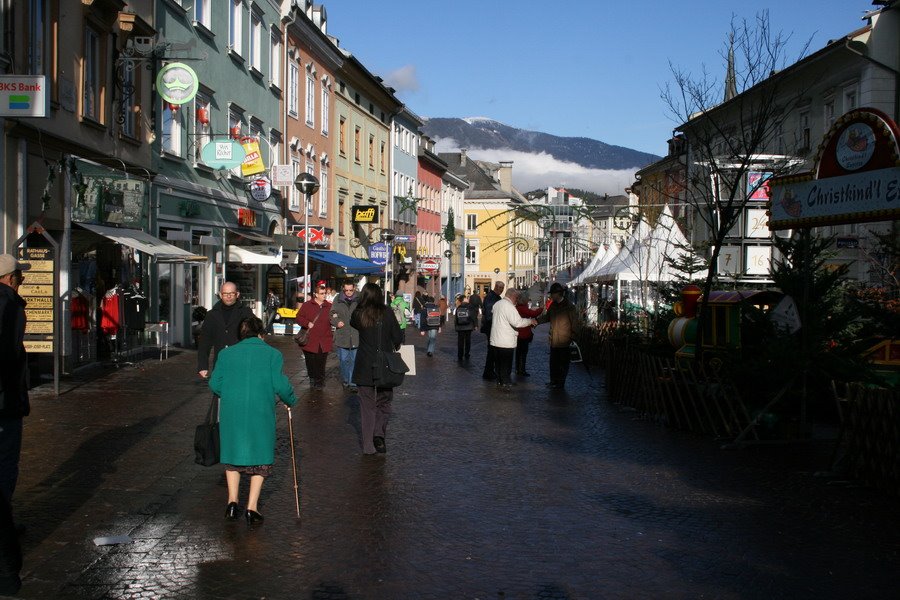 Villach via centrale by Bruno Blasone