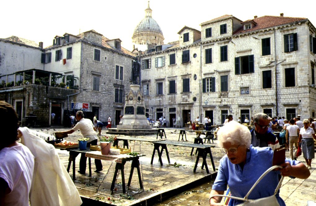 1985, Dubrovnik by Giovanni Mirgovi