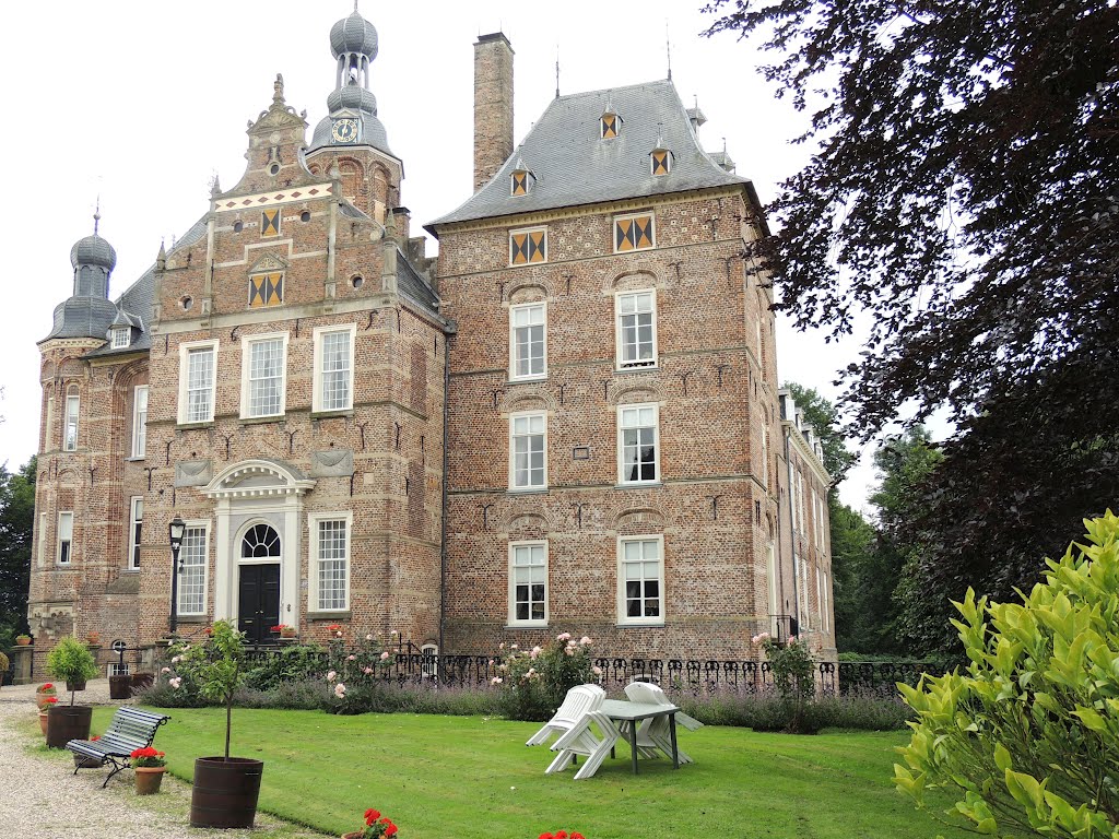 KASTEEL KEPPEL te Laag-Keppel Gemeente Bronckhorst. by Ria Wentink