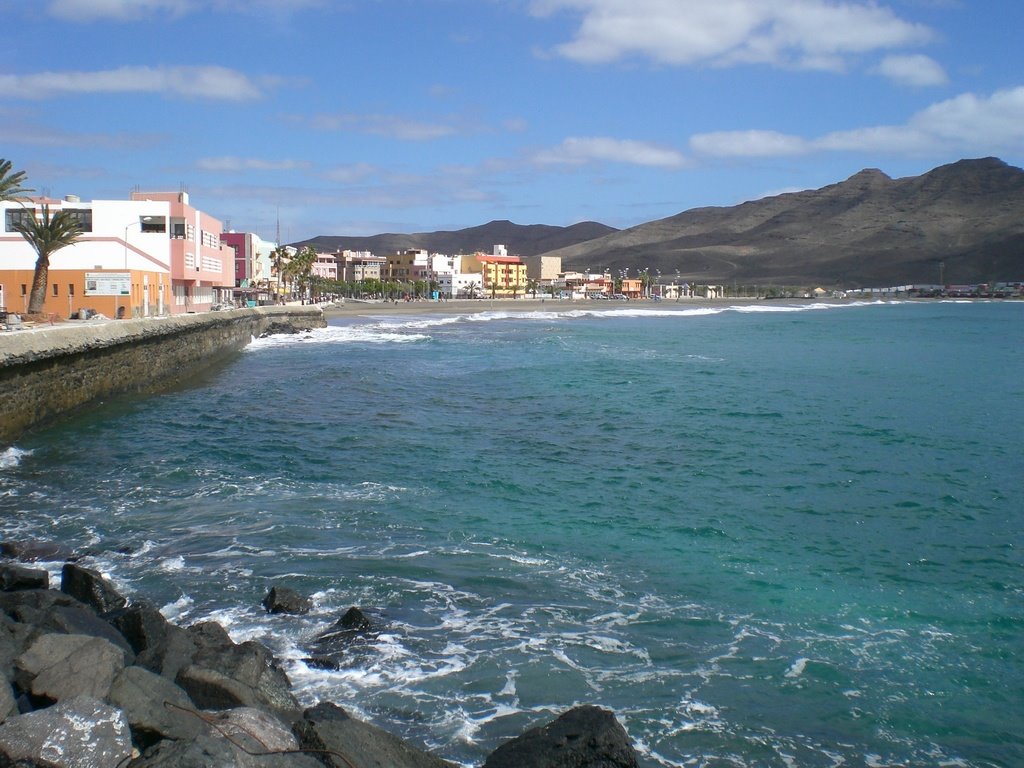 Gran Tarajal (Fuerteventura) by Luigi Donna