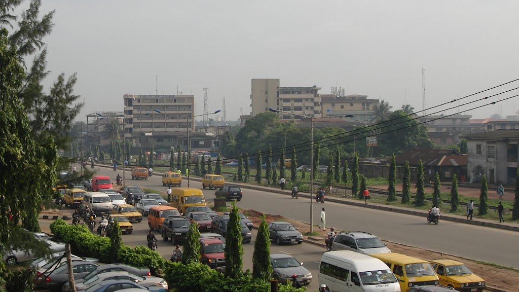 Agege Motor Road A5 - Ikeja Lagos 20120703-02 by Delondiny