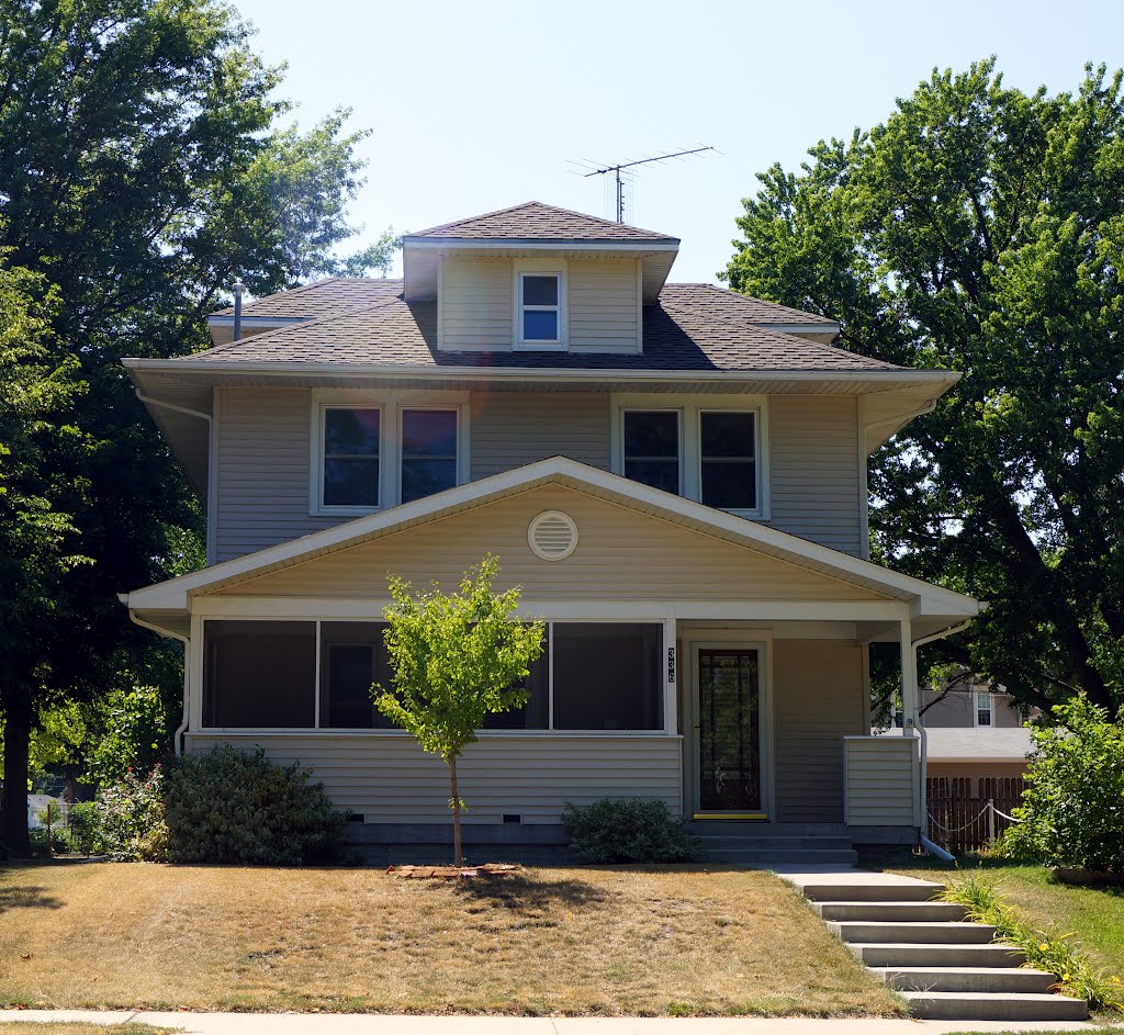 Albion, NE: Zion Lutheran Parsonage by pylodet