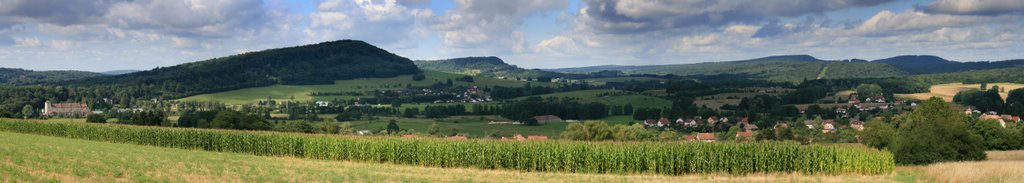 Panorama sur Luze et Couthenans depuis le pied du Mont Vaudois by René Michaux