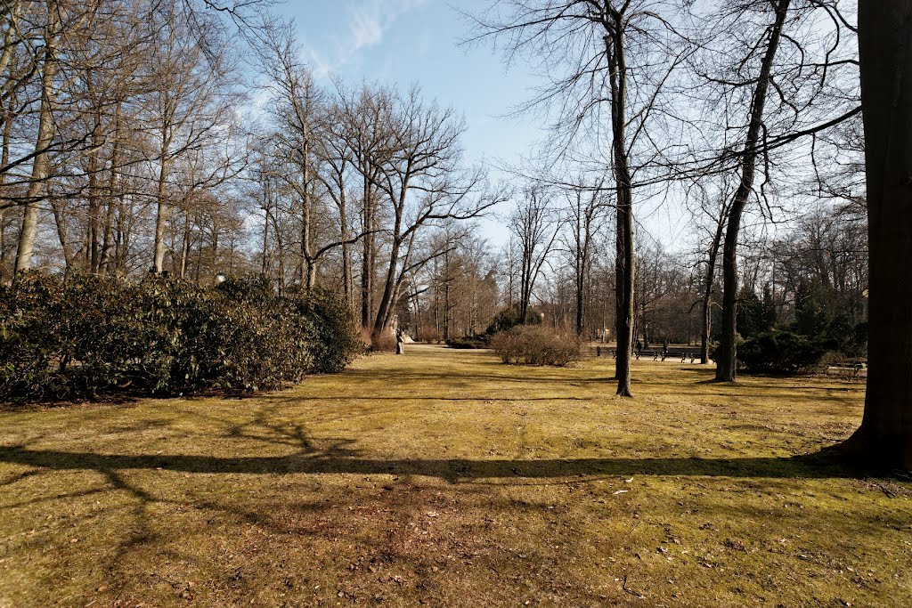 Františkovy Lázně - Městské sady / Town Park - View East by txllxt