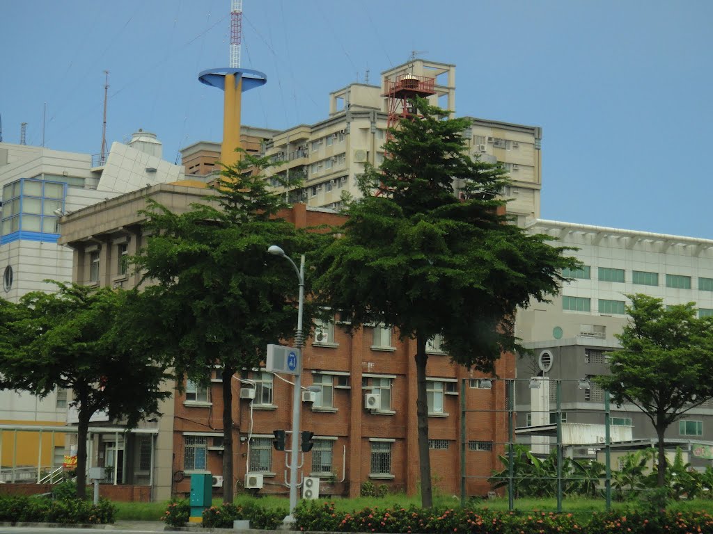 Taiwan-Kaohsiung-Landscape-2012-07-07-高雄市景 by twsa181