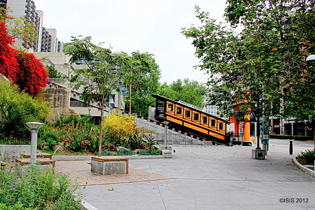 Angel's Flight at bottom of Bunker Hill by Easy Street Images ©