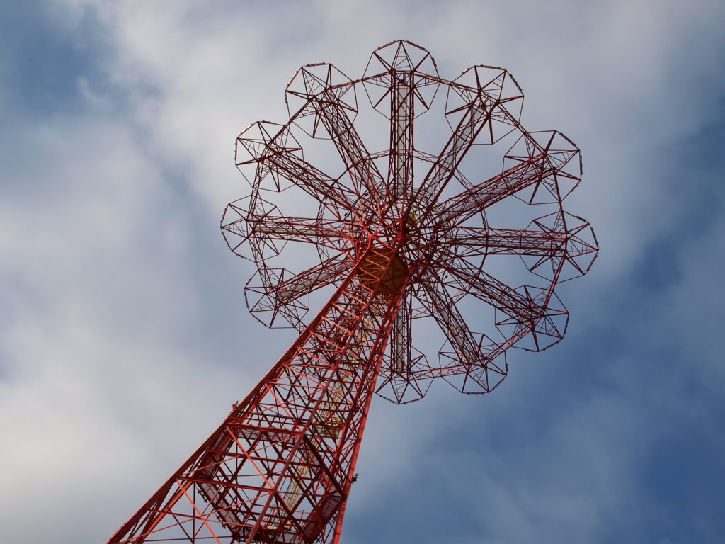 Parachute jump towers by LaszczakJ