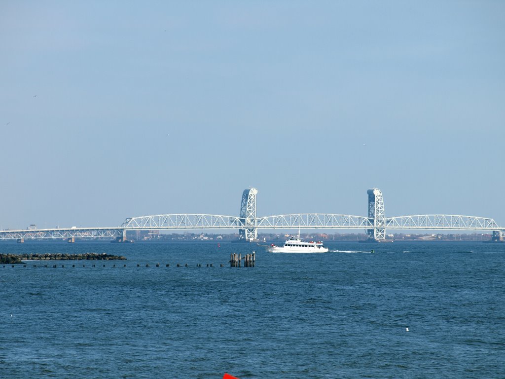 Gil Hodges Memorial Bridge by LaszczakJ