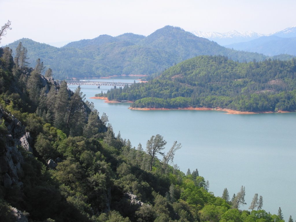 Shasta Lake, California by davidcmc58