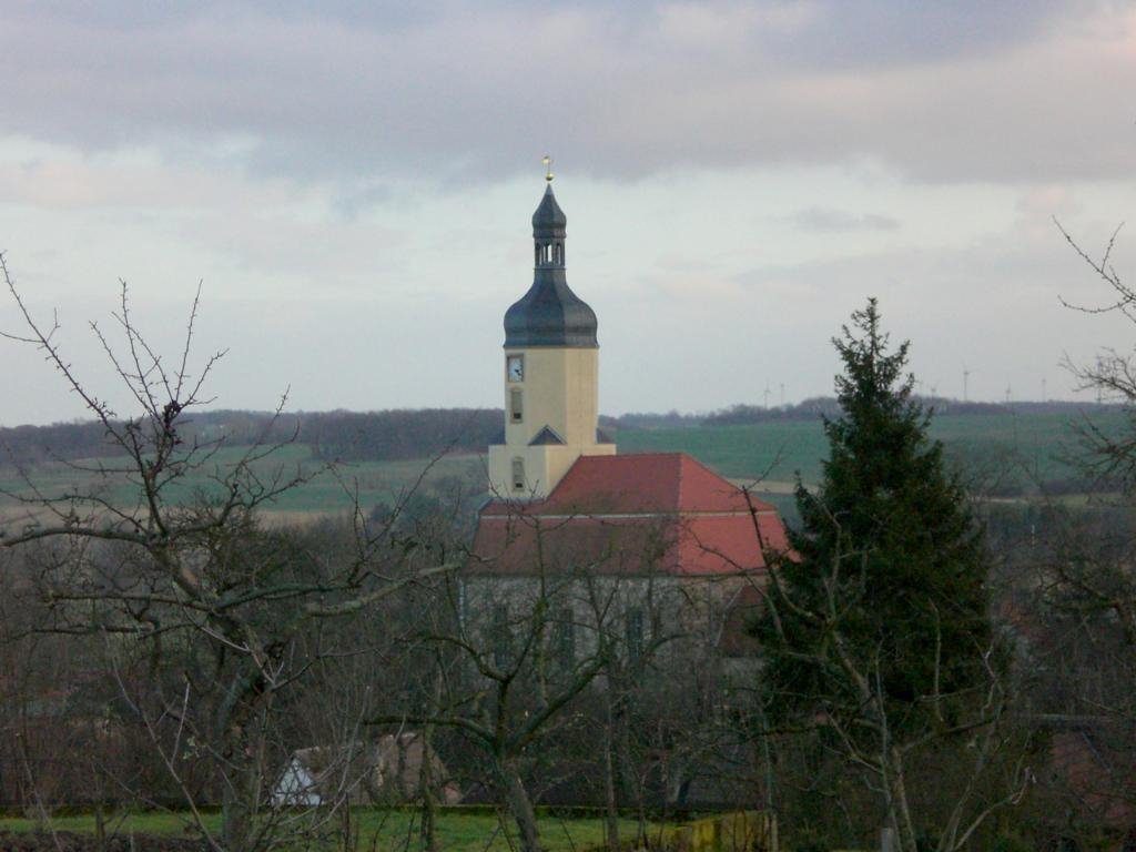 Wethau, Kirche by Ernst Pumphut