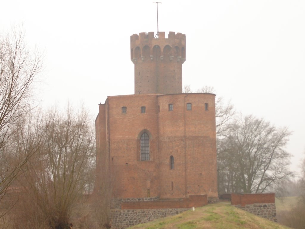 Zamek krzyżacki /castle/ by Mirosław Kawucha