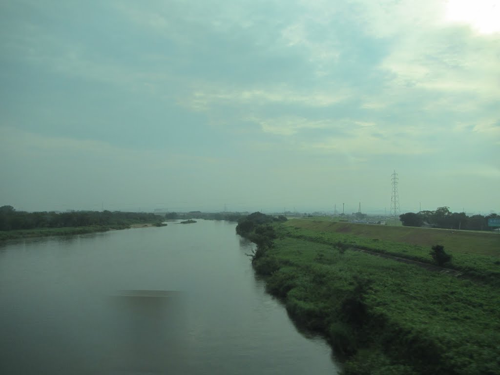 新幹線より愛知県岡崎市合歓木町上郷間 by mariemon