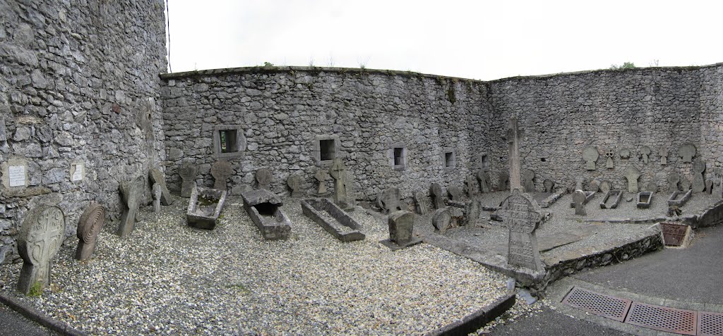 Cementerio del Château Fort by Tiopelos