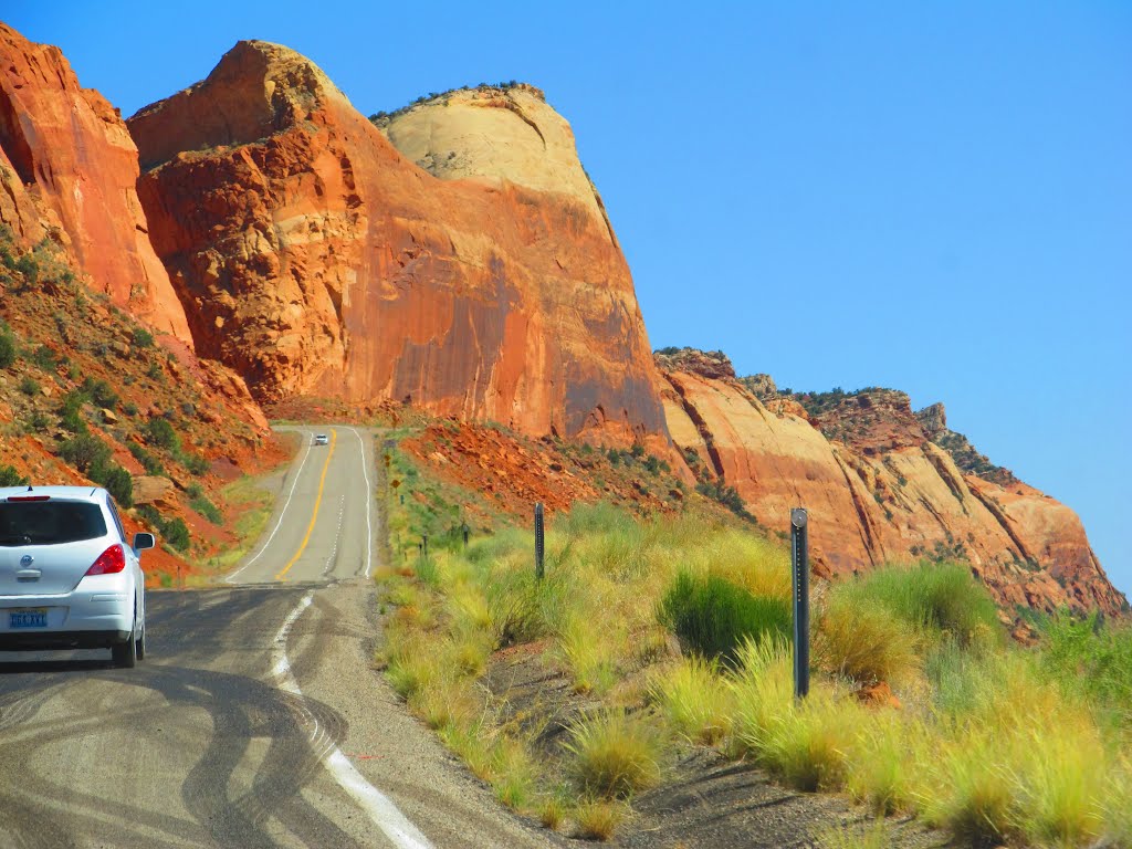 On the way to Monument Valley by M.Tijssen