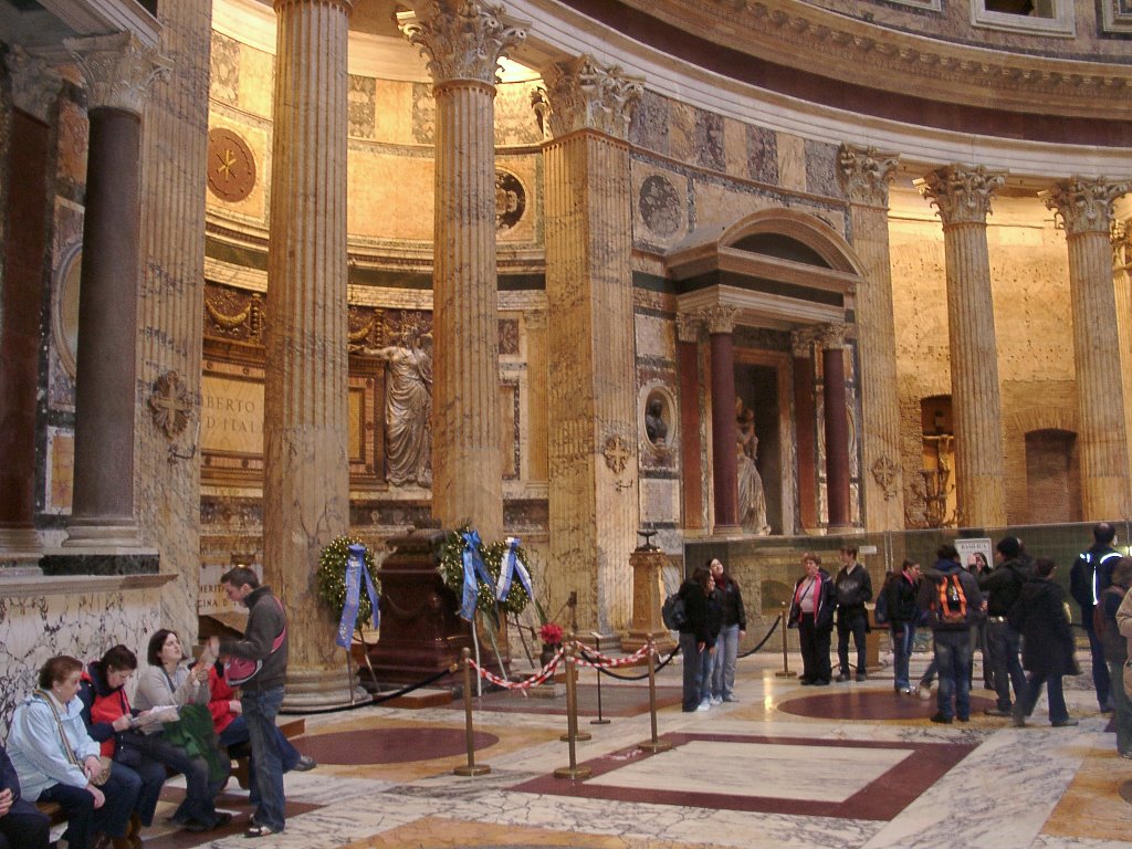 Inside Pantheon by johscher