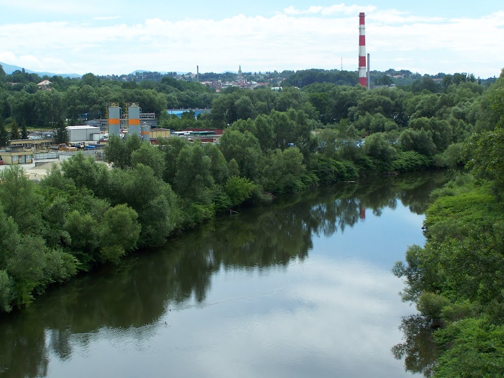 Border river Olše (Olza) - left Poland, right Czech republic by lujerista