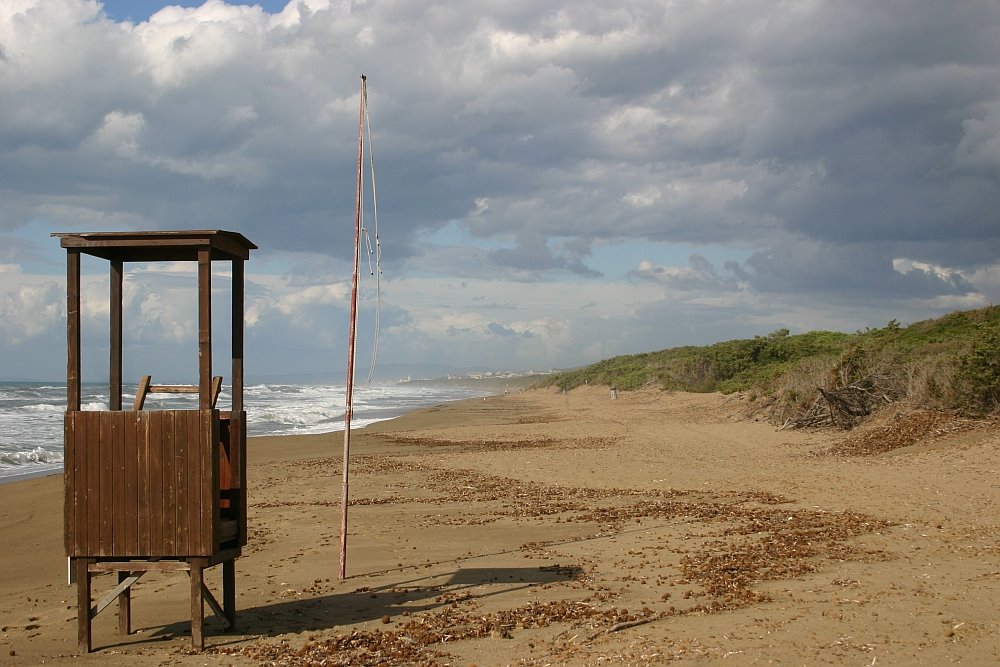 Am Strand by Karlheinz Dietrich