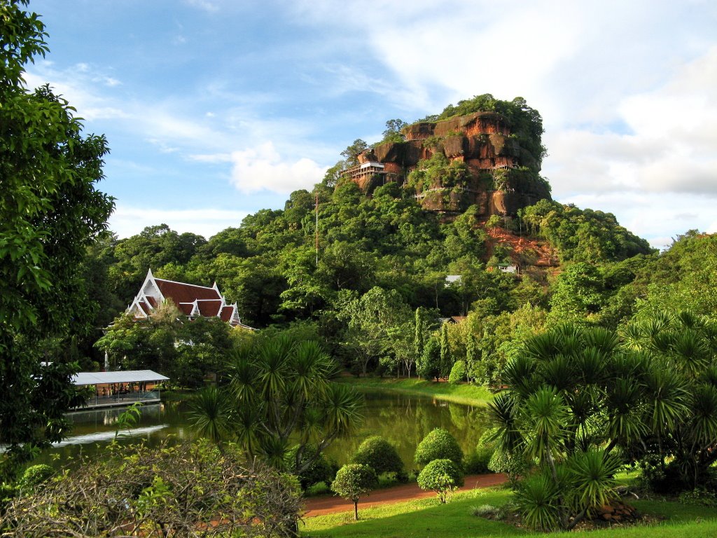 Wat Phu Tok - A temple on one of the few hills in this otherwise flat area by fotokönig