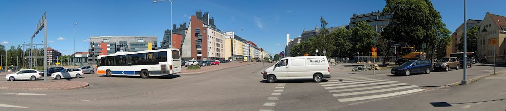 Pohjoinen Rautatiekatu / Lapinlahdenkatu (panorama) by Petteri Kantokari