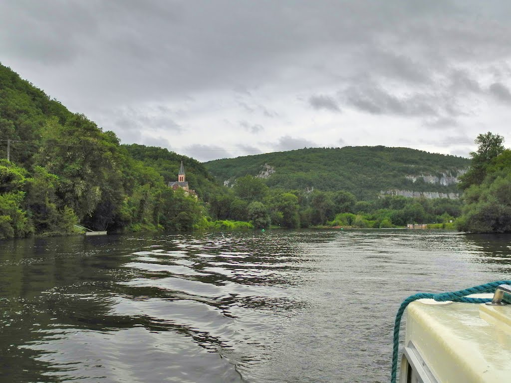 La Toulzanie, Le Lot - Croisière sur la rivière du Lot (Bouzies -- Larnagol -- Saint-Cirq-Lapopie), France by Canalous Guidemar