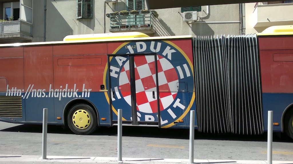 BUS HAJDUK SPLIT by stipe34