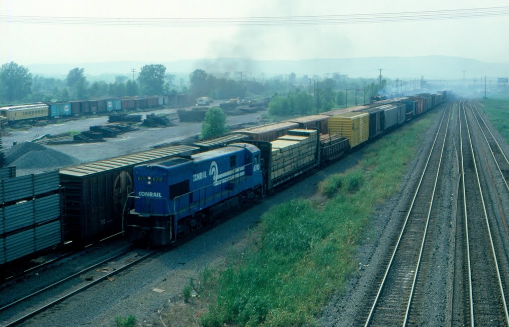 Conrail GE U23C No. 6710 at Selkirk, NY by Scotch Canadian