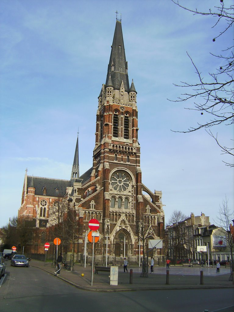 Kerk aan Pastorijstraat - Antwerpen by Jose Mink