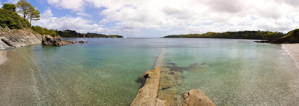 Panorama Trebah Beach 180° by Erik van den Ham