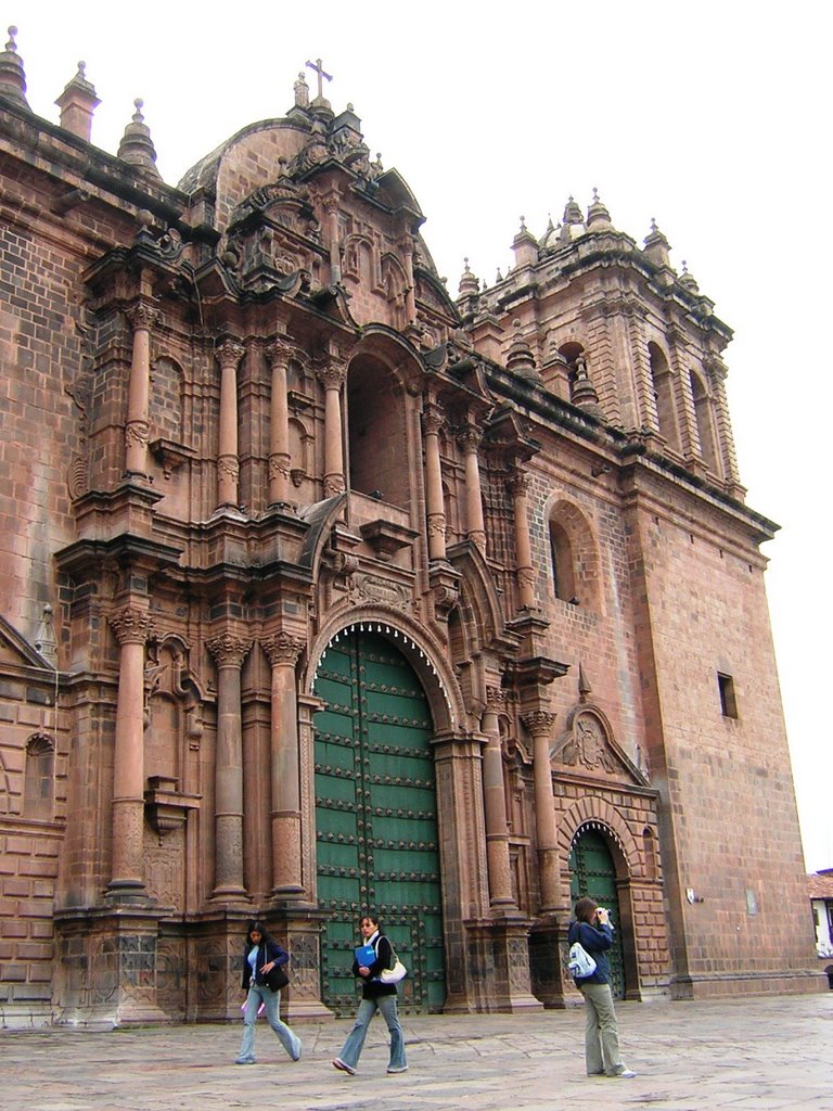 Cusco - la cattedrale - esterno by maresa maremagna