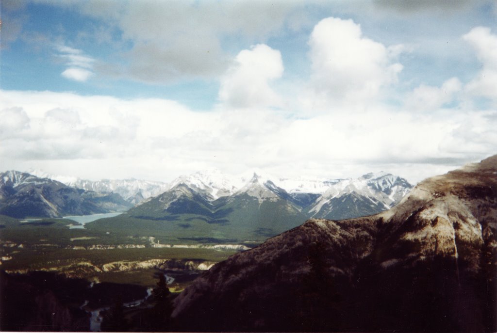 Sulphur Mountain by Victor Matthews